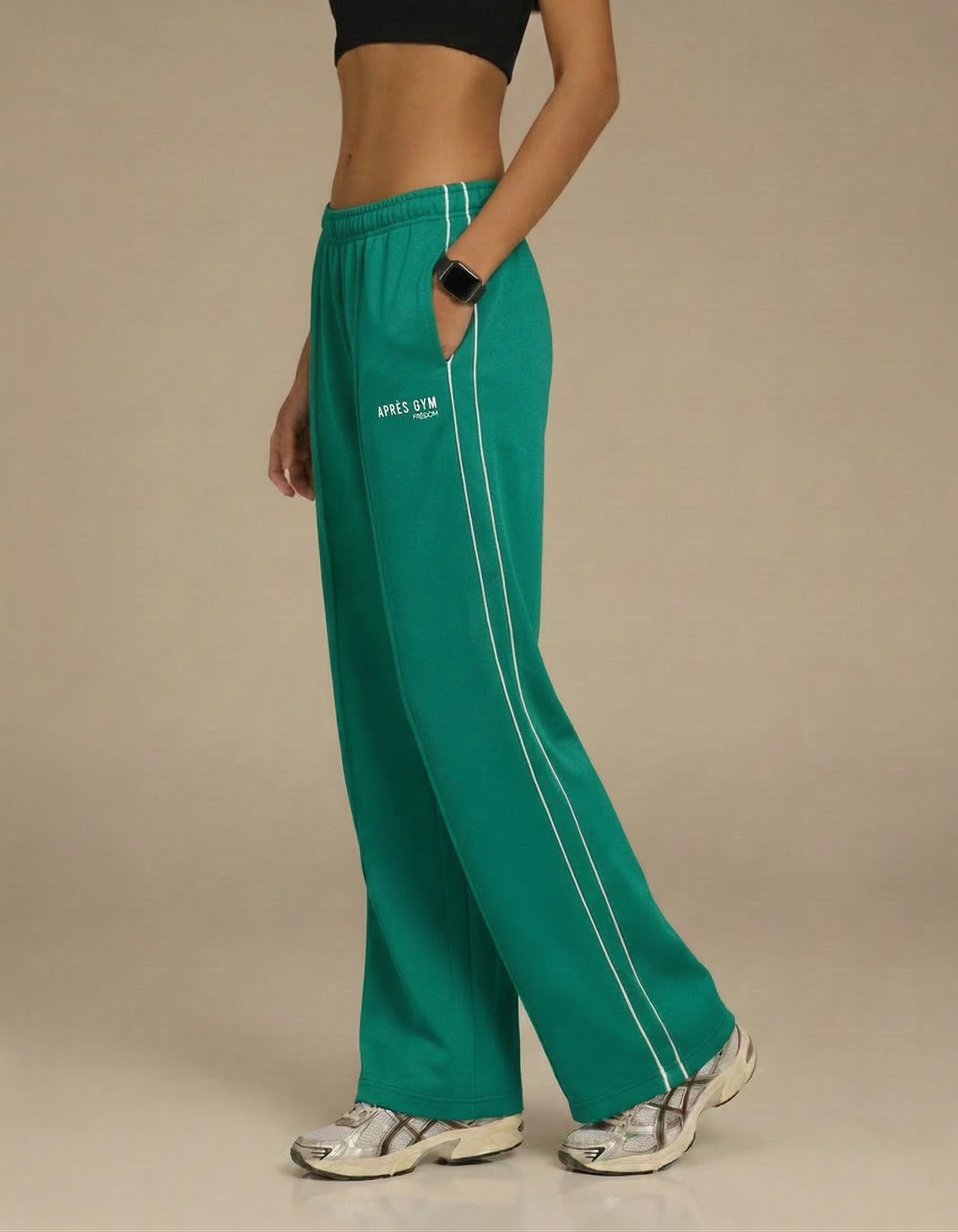 The  Après Gym Side-Stripe Jogger- Women